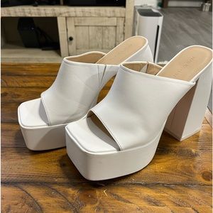 Nadia x FTF wide width open back white platforms size 8